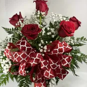 1/2 Dozen Long Stem Red Roses