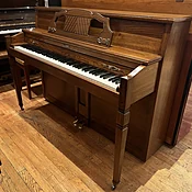 Baldwin Console — Beethoven Pianos