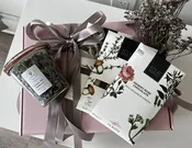 The Floral Foodie Box — Niche & Nook Flowers
