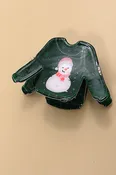 CLEARANCE  CHRISTMAS ORNAMENT SWEATER DESIGN HAIR CLAW CLIPS
