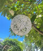 12″ White Lotus Solar Light – Box of 2