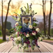 A BEAUTIFUL LIFE TRIBUTE SPRAY