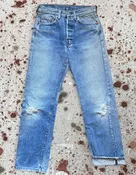 Title: Vintage Levi 501 Premium Wash Redline/Selvedge Denim Jeans w/ Feathered Knee Holes & Black Bar Tac (JYJ0726-632)