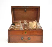 19thC ENGLISH MEDICAL BOX WITH APOTHECARY