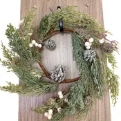 6.5" White Sparkle Soft Pine White Berry Ring ISB78002