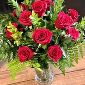 Traditional Dozen in Red