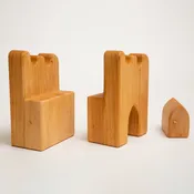 2 Parapets with 1 Portal