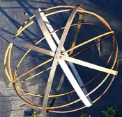 24" Wrought Iron Wire & Strap Ball