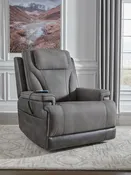 4Z-Peaceful Pause Power Lift Recliner