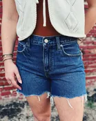 DAZE: CROSSROADS MID RISE LOOSE SHORT - CURRENTS
