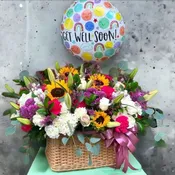 Sunflowers, Roses, Carnations, Daisies, Hydrangeas, Lilies,etc