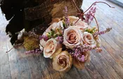 Blush Daydream – A Wild Garden-Inspired Rose Arrangement — IXIA