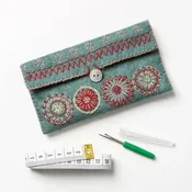 Corinne LaPierre Wool Mix Felt Craft Kit - Sewing Pouch