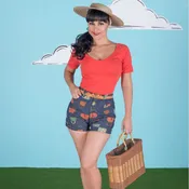 Chica High-Waisted Shorts