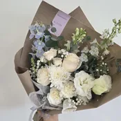 Creamy Sky Hand-tied Bouquet (New!)