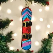 Snowboard Ornament – Celebrate the Thrill of the Slopes