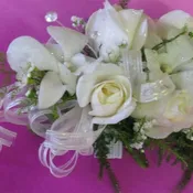Corsage 4