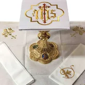 11-83 Altar Linen Set