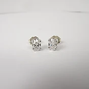 1.00 tw oval diamond studs, H/si1, 14K