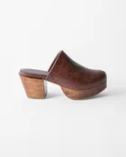 Ava Platform Clog Cappuccino Croc