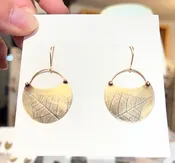 ATHENA BANDIT SMALL BRASS EARING