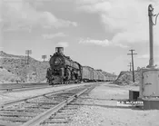 AT&SF 4-8-4 Northern 2929 with a Mixed Passenger Consist at Summit in the Cajon Pass – 1950