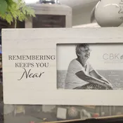 Memory picture frame