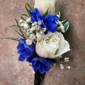 Boutonnière Blue and White