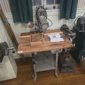 Lot 002 - Vintage Rockwell Delta 130 Amp Super 990 Radial Saw, on Table Base