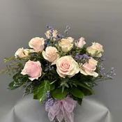 Dozen light pink Roses