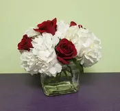 4 Red Rose & 3 White Hydrangea Cube