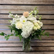 Designers choice, all white arrangement