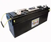 17-4-1  8 Volt Marine Battery