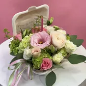 Bento Flowers Cake.       The photo shows the standard size.