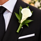 WHITE CALLA BOUTONNIERE