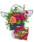 LOVE AND CHOCOLATE BLOOMING TOTE ENSEMBLE