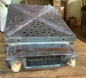 1949 MOTOROLA 309 AM MANUAL 6V  car RADIO WITH KNOBS