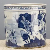 Classic Porcelain Pot