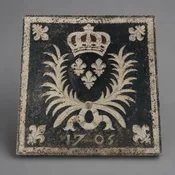 BOURBON ROYAL FAMLY HERALDIC THEME FIRE BACK PANNEL — INNER GARDENS