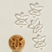 MKM MEDIUM STAMP - HONEY BEE (SCM-157)