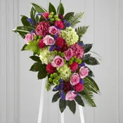 The FTD Refreshing Mix Standing Spray