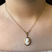 10K Gold Rose Cameo Necklace