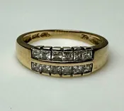10K Gold Cubic Zirconia Ring sz 8 (2.9g)