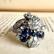 Diamond & Sapphire Cluster RIng