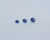 3.2-4.0mm Blue Round Brilliant 3 Stone Graduated Suite