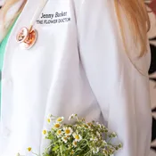 1:1 Flowers Rx™ Session with Jenny Barker The Flower Doctor Reading™