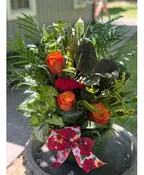 DELIGHTFUL DISH WITH BLOOMS