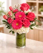 BOLD BLOOMS