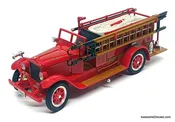 1928 REO Fire Truck 1:32 Diecast Model Fire Truck by Signature Models