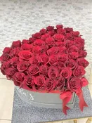 50 ROSES IN LARGE HEART BOX
